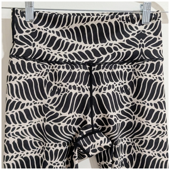 NEW CK Bradley Performance Printed Legging - Picture 2 of 7